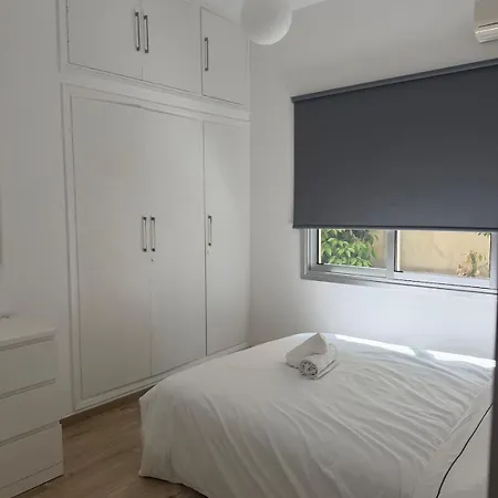 Cozy Corner 2 Bedroom In Limassol *