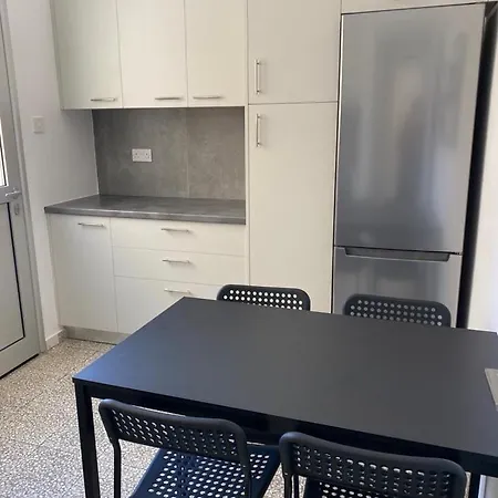 Cozy Corner 2 Bedroom In Limassol Aglantzia