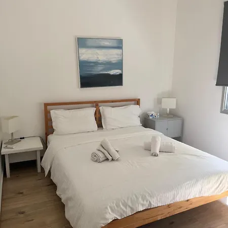Cozy Corner 2 Bedroom In Limassol Apartman